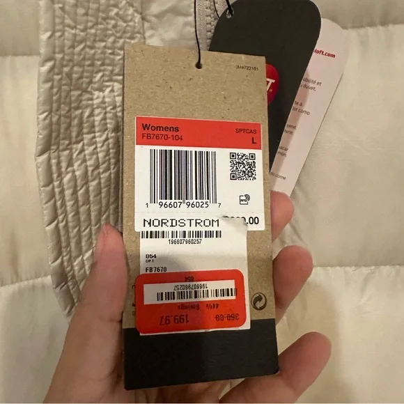 Nike Puffer Primaloft Thermal Oversized Parka - NWT Large Ivory - Picture 10 of 10